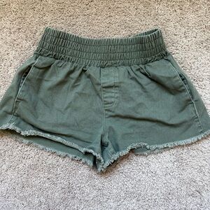 Nobo green shorts medium 7-9